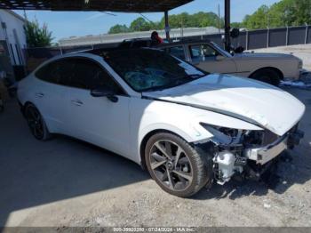  Salvage Hyundai SONATA