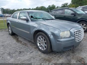  Salvage Chrysler 300