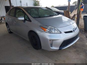  Salvage Toyota Prius