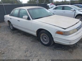  Salvage Ford Crown Victoria