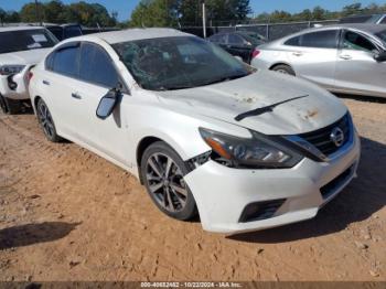  Salvage Nissan Altima