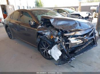  Salvage Toyota Camry