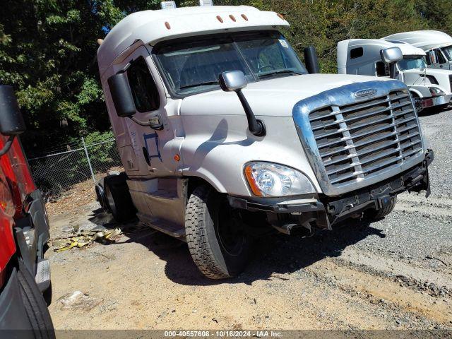  Salvage Freightliner Cascadia 125