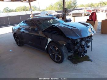  Salvage Ford Mustang