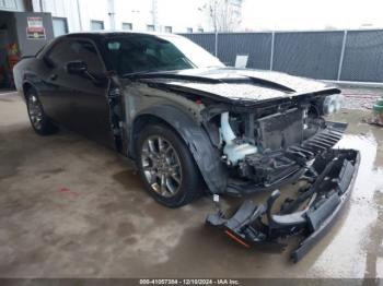  Salvage Dodge Challenger