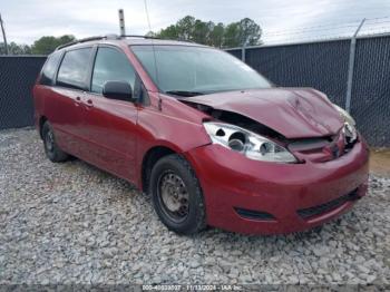  Salvage Toyota Sienna