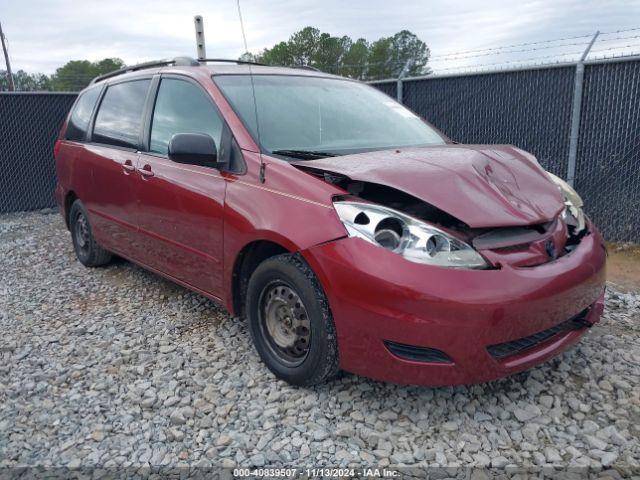  Salvage Toyota Sienna