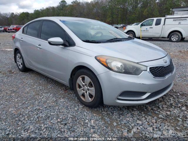  Salvage Kia Forte