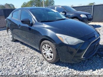  Salvage Toyota Yaris