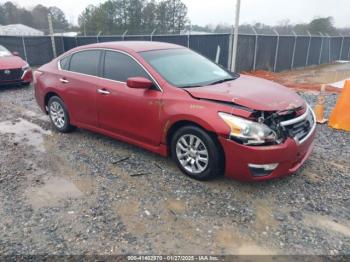  Salvage Nissan Altima