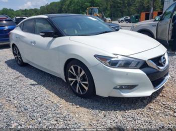  Salvage Nissan Maxima