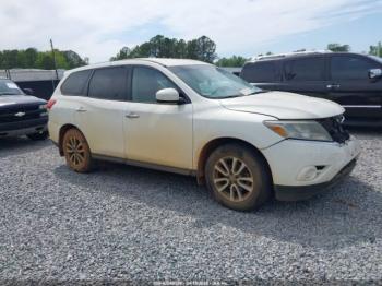  Salvage Nissan Pathfinder