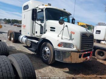  Salvage Mack 600