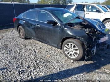  Salvage Nissan Altima