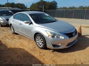  Salvage Nissan Altima