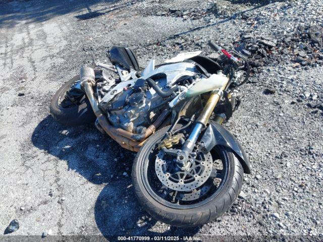  Salvage Suzuki Gsx-r600