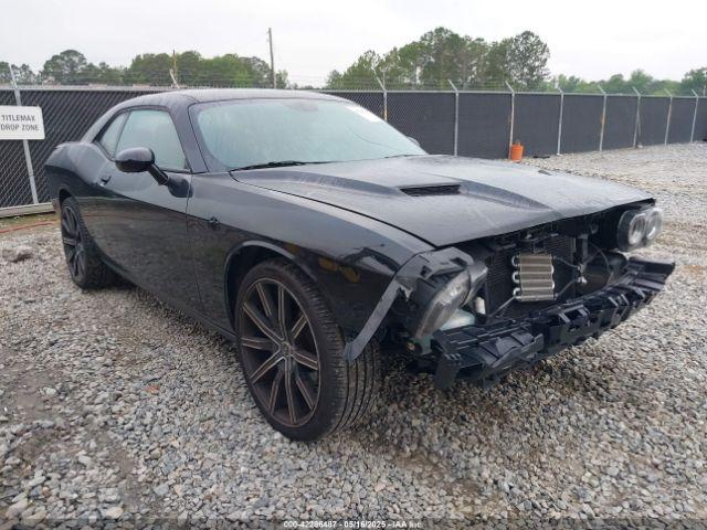  Salvage Dodge Challenger