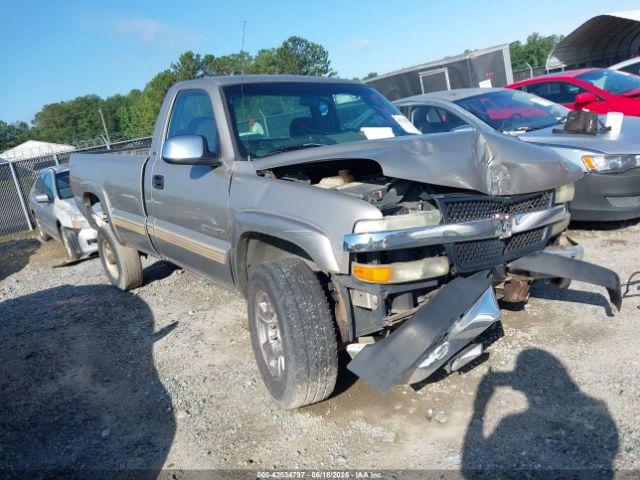  Salvage Chevrolet Silverado 2500
