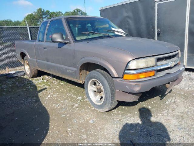  Salvage Chevrolet S-10