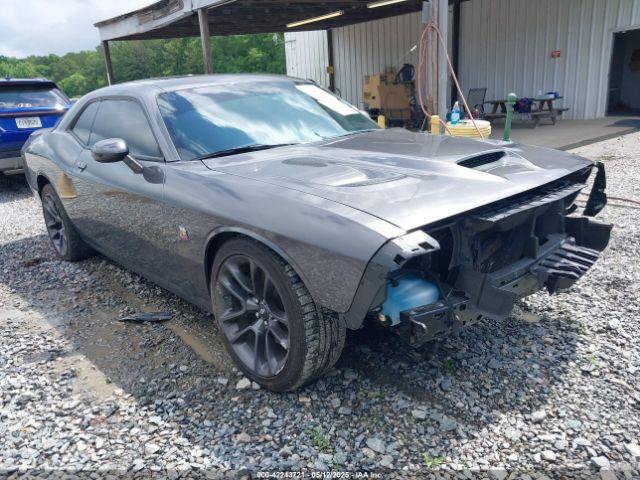 Salvage Dodge Challenger
