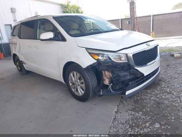  Salvage Kia Sedona