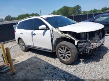  Salvage Nissan Pathfinder