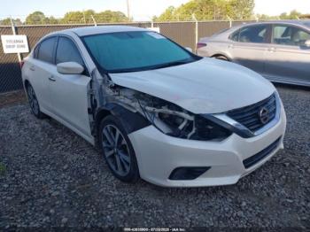  Salvage Nissan Altima