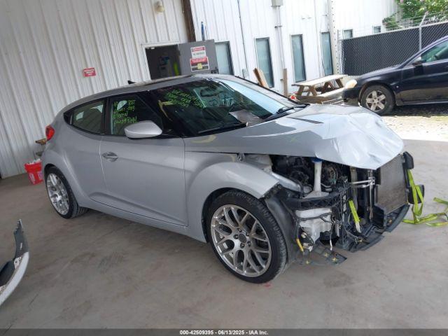  Salvage Hyundai VELOSTER
