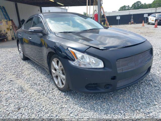  Salvage Nissan Maxima
