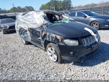  Salvage Jeep Compass