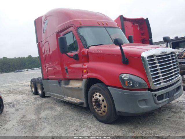  Salvage Freightliner Cascadia 125