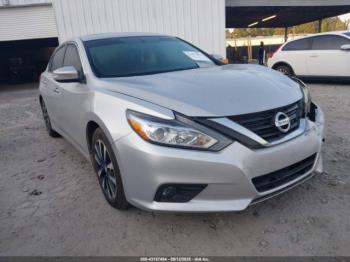  Salvage Nissan Altima