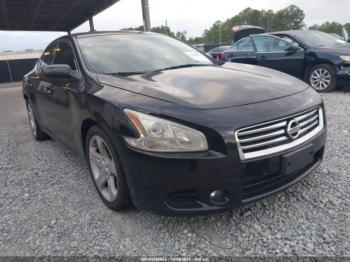 Salvage Nissan Maxima