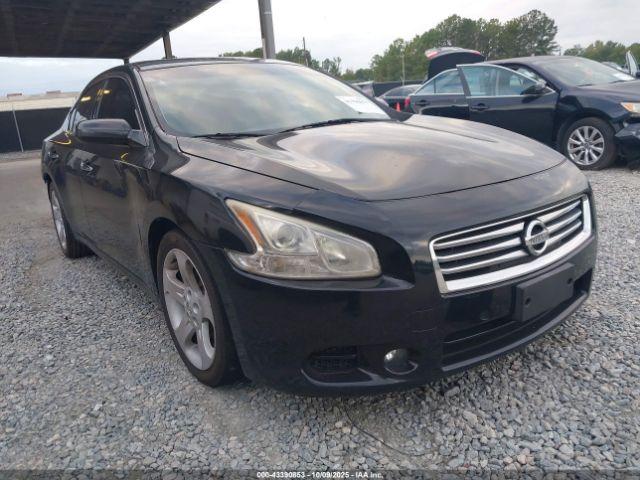  Salvage Nissan Maxima