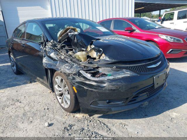  Salvage Chrysler 200