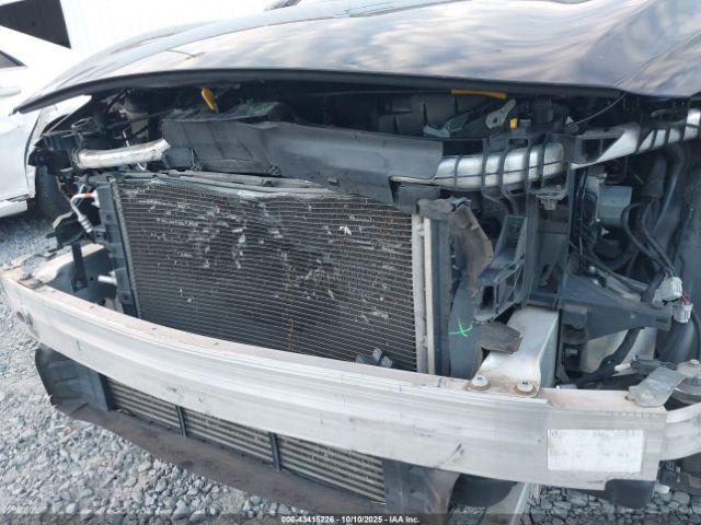 INFINITI Qx Luxe Image 3