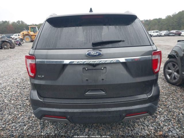 Ford Explorer Xlt Image 15
