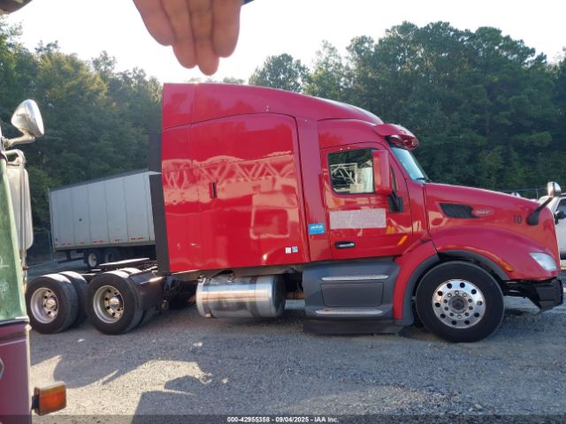 Peterbilt 579 Image 5