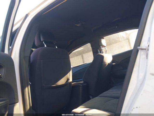 Chrysler 200 Touring Image 6