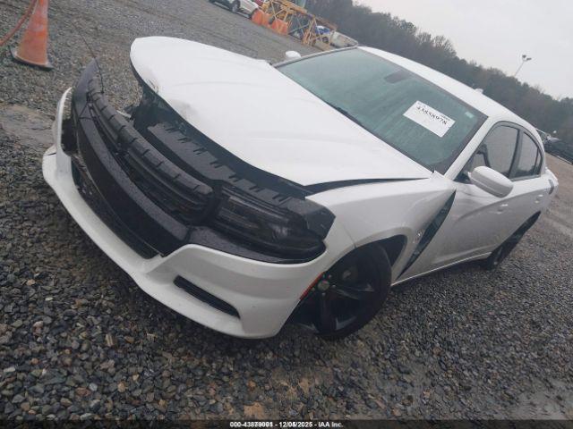 Dodge Charger Image 2