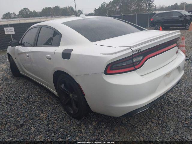 Dodge Charger Image 11