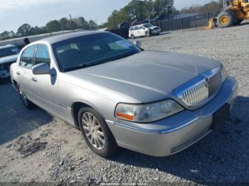  Salvage Lincoln Towncar