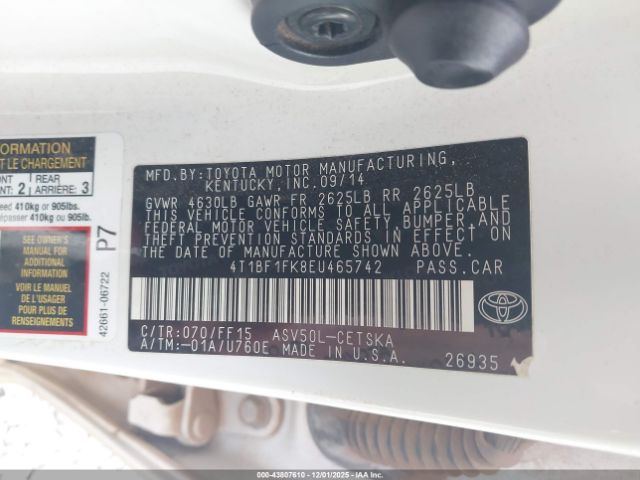 Toyota Camry Se Image 16