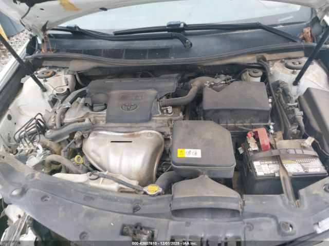Toyota Camry Se Image 13
