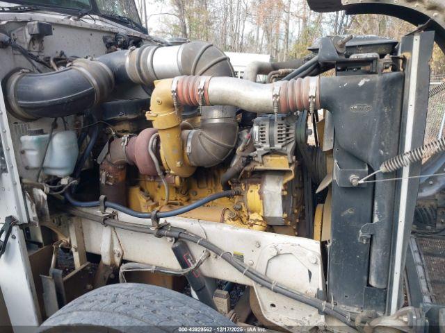 Peterbilt 379 Image 14