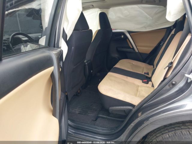 Toyota RAV4 Xle Image 3