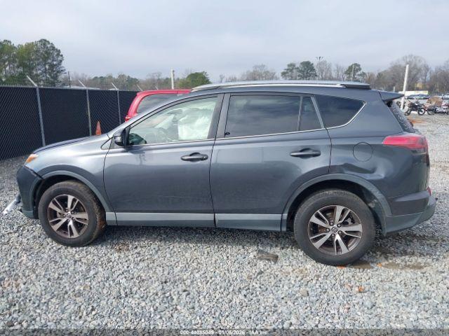 Toyota RAV4 Xle Image 6