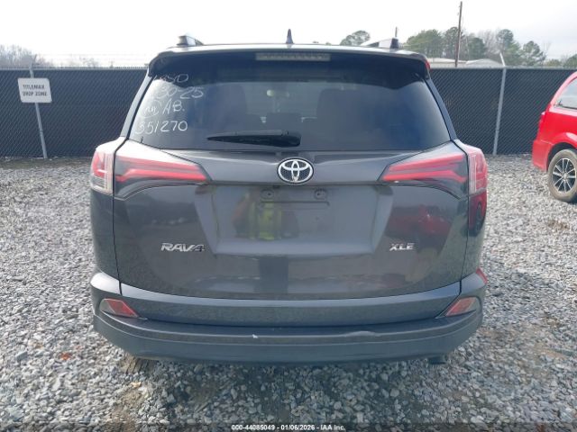 Toyota RAV4 Xle Image 5