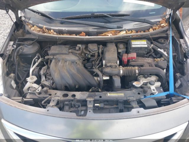 Nissan Versa 1.6 Sv Image 3