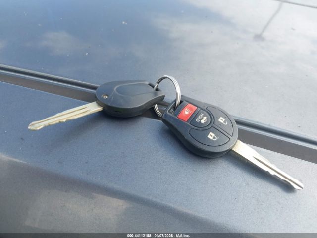 Nissan Versa 1.6 Sv Image 2